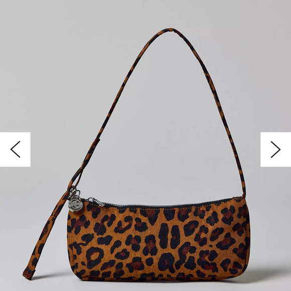 BAGGU Handbags - BAGGU Nylon Pochette Bag cheetah print